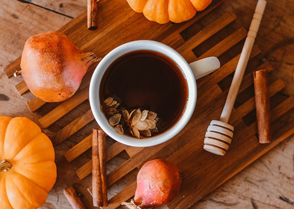 Pomegranate-Pumpkin Spice Tea with Vanilla Rooibos Recipe
