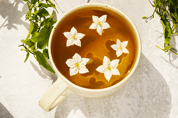 5 Science-Backed Uses for Jasmine Essential Oil (+ 6 Recipes