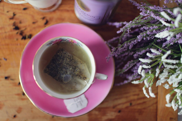 The Top 6 Teas for Calming Down - Lavender Tea
