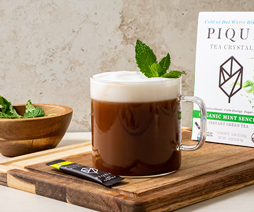 Antioxidant and Phytonutrient Rich Chocolate Mint Tea Latte | PIQUE